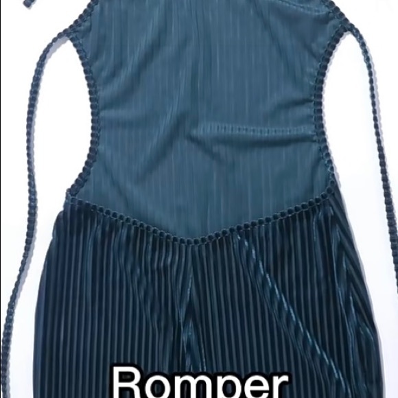 Romper - Picture 2 of 2